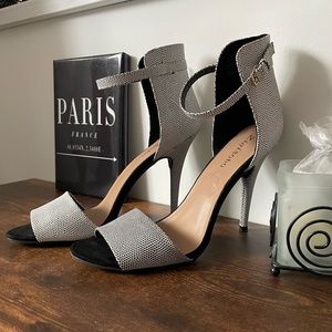 Patterned heeled sandals